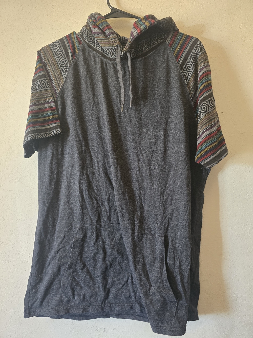Men's Charcoal Short-Sleeve Hooded Shirt with Multicolor Patterned Sleeves - Picture 1 of 2